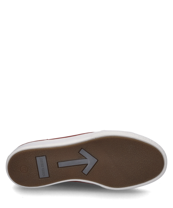 Claire 01 - Image 6