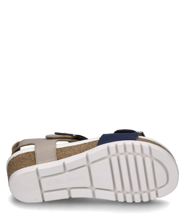 Quinn 02 - Image 6
