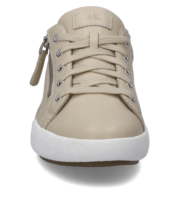 Claire 03 - Image 5