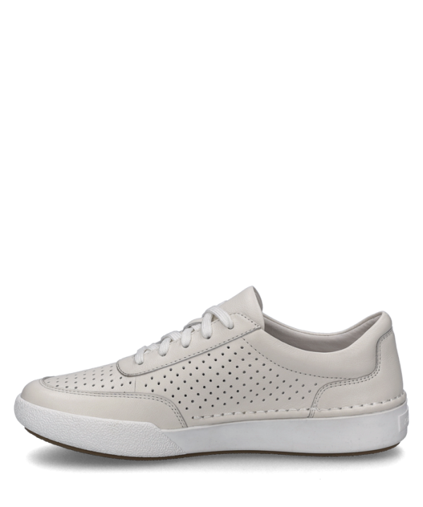 Claire 29 - Image 2