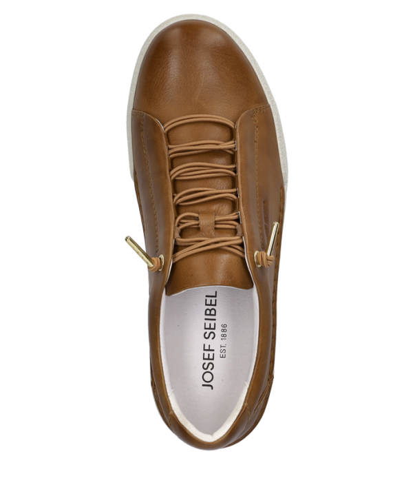 Claire 24 - Image 7